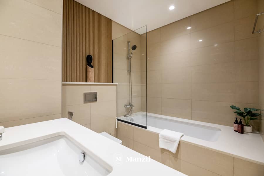 10 7D6A4042-HDR. JPG