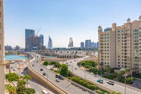 3 Bedroom Flat for Sale in Palm Jumeirah, Dubai - Direct Beach Access | Spacious |Vacant on Transfer