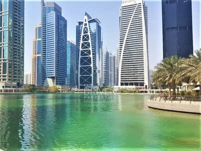 Huge-Layout 1 Bed Apartment with Lake View Huge-Layout 1 Bed Apartment with Lake View