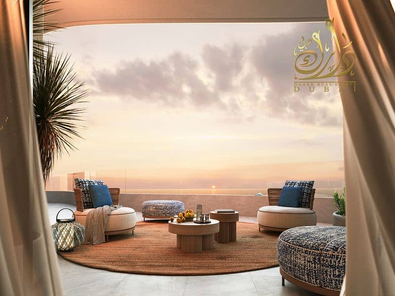 13 Balcony 01. jpg