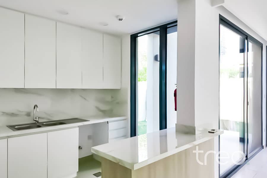 Landscaped Garden | Spacious | Ready