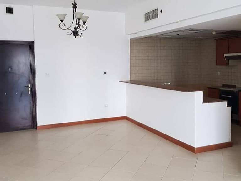 3 Marina Diamond 1 Living room. jpeg