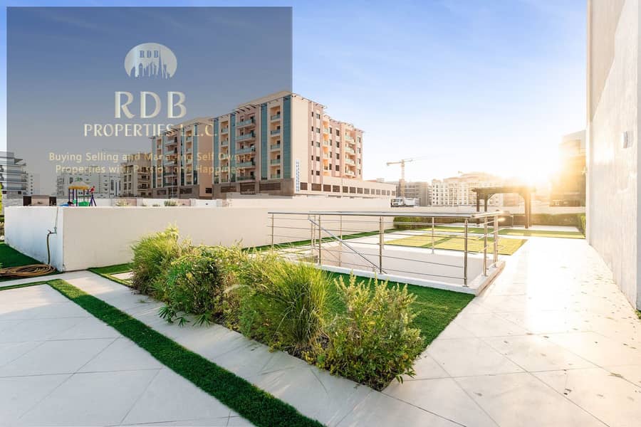 27 BUILDING BARBECUE SITTING AREA. jpg