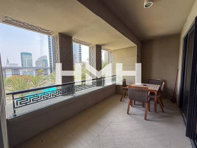 2 Bedroom Flat for Rent in Culture Village (Jaddaf Waterfront), Dubai - Chic 2 Bedroom Rental | Iconic Palazzo Versace