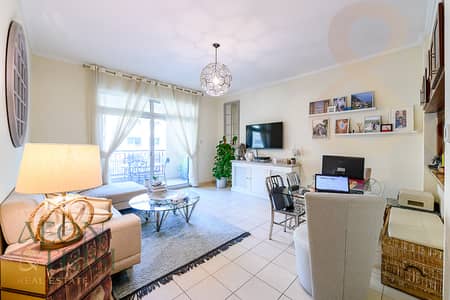 1 Bedroom Apartment for Rent in The Views, Dubai - Community View | Spacious | Bright | Peaceful unit