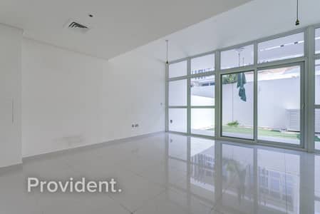 2 Bedroom Townhouse for Rent in DAMAC Hills 2 (Akoya by DAMAC), Dubai - Middle Unit | Back to Back | Vacant