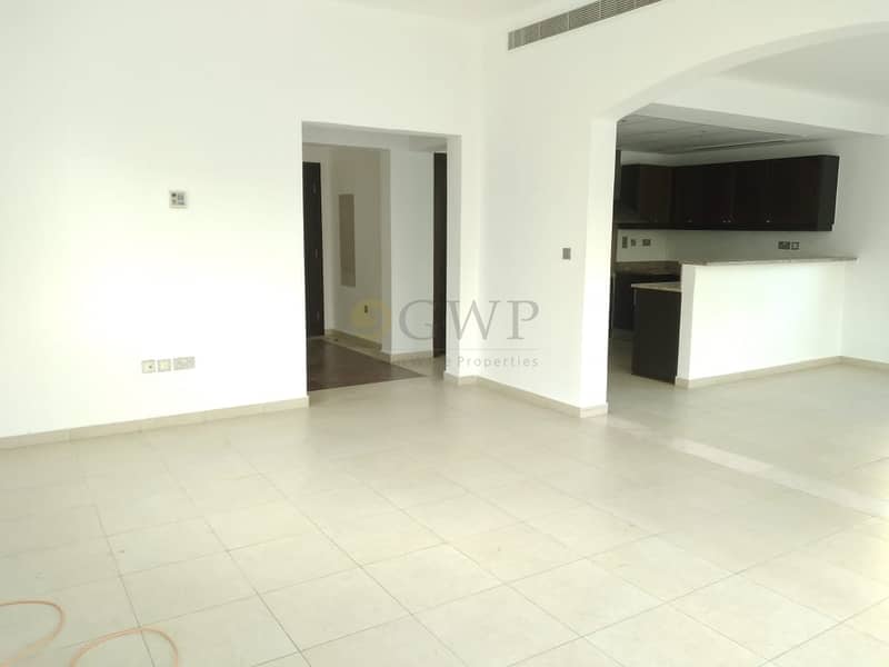 Best Location | Lush Green Garden - Image 7