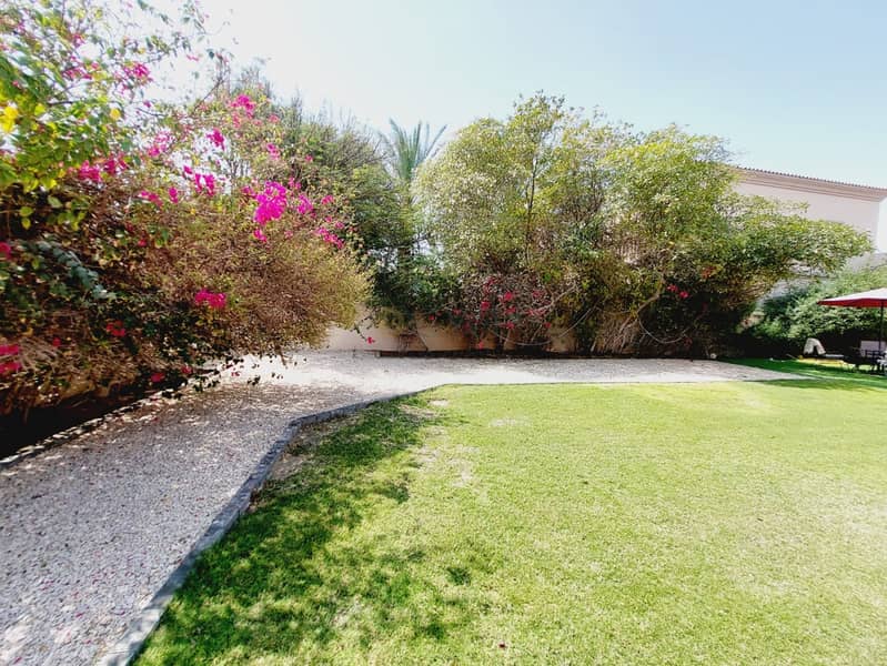 Best Location | Lush Green Garden - Image 9