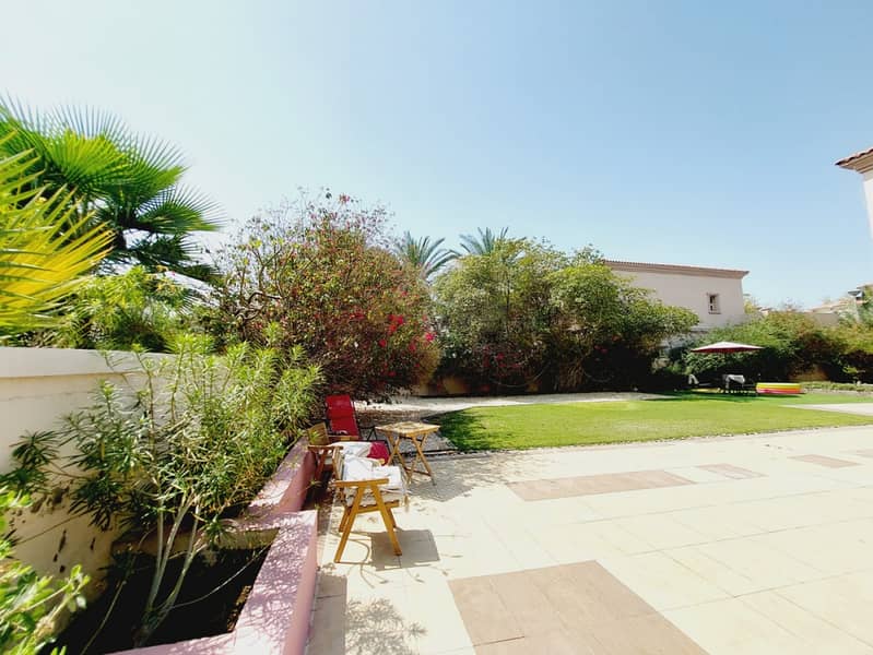 Best Location | Lush Green Garden - Image 15