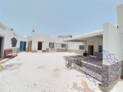 8 Bedroom Villa for Rent in Al Khaledia Suburb, Sharjah - 1000246333. jpg