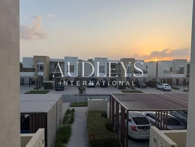 2 Bedroom Apartment for Sale in Dubai South, Dubai - Corner Unit l Single Row l Tenanted