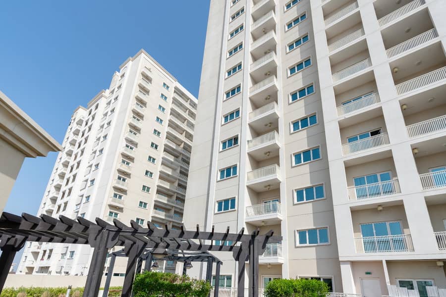 Best!! Large Duplex podium house with roof garden! - Image 8