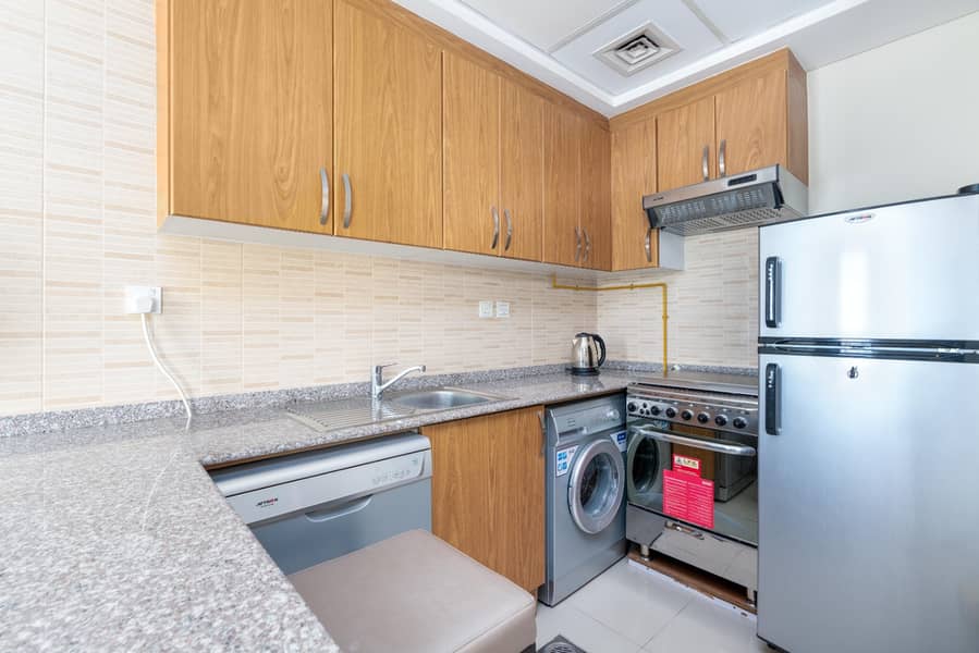 Best!! Large Duplex podium house with roof garden! - Image 9