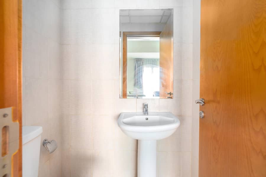 Best!! Large Duplex podium house with roof garden! - Image 18