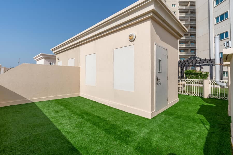 Best!! Large Duplex podium house with roof garden! - Image 22