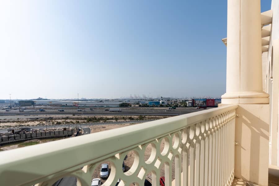 Best!! Large Duplex podium house with roof garden! - Image 35