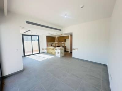 4 Bedroom Villa for Sale in Dubailand, Dubai - 4919e3f8-7625-4565-8ffd-19796e8a014c. jpg