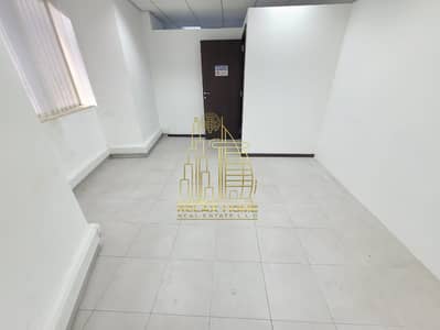 مکتب  للايجار في شارع الشيخ زايد، دبي - IMG-20250821-WA0342. jpg