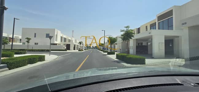 4 Bedroom Townhouse for Rent in The Valley by Emaar, Dubai - 20250503_104652. jpg