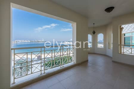 2 Bedroom Apartment for Rent in Palm Jumeirah, Dubai - Mid Floor | Sea View | Unfurnished Unit