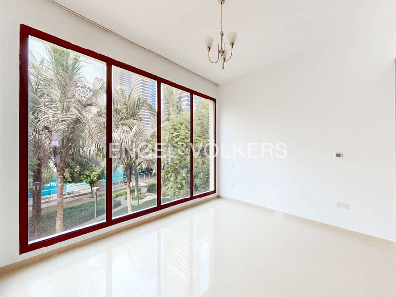 Pool And Skyline View | Vacant | Rare | Spacious - Image 15