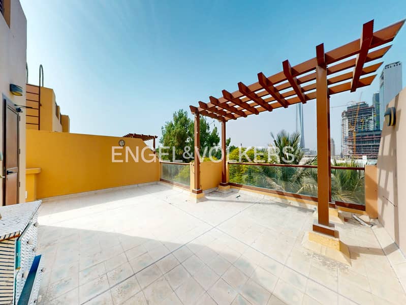 Pool And Skyline View | Vacant | Rare | Spacious - Image 28