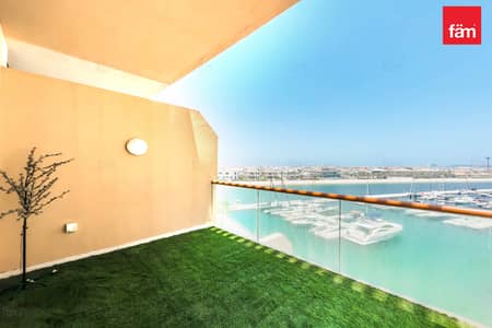 Studio for Rent in Palm Jumeirah, Dubai - Stunning furnished Studio | Vacant | Sea View