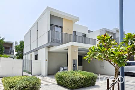 4 Bedroom Townhouse for Rent in Tilal Al Ghaf, Dubai - Landscaped | Vacant Now | Near amenities