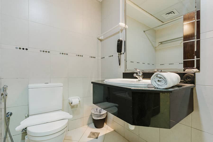 03 Days Winter Sale | No commission | Spacious | Free Parking | Bills Incl - Image 39