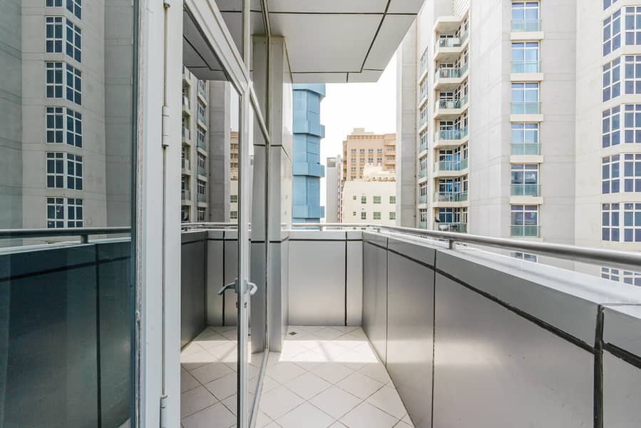 03 Days Winter Sale | No commission | Spacious | Free Parking | Bills Incl - Image 44