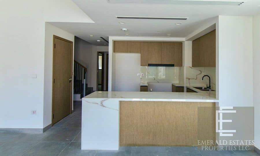 BRAND NEW | FIRST MOVER | OCT 15 ONWARDS