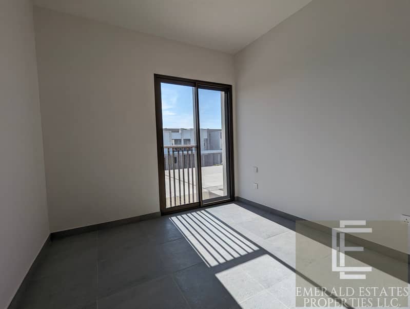 BRAND NEW | FIRST MOVER | OCT 15 ONWARDS - Image 25