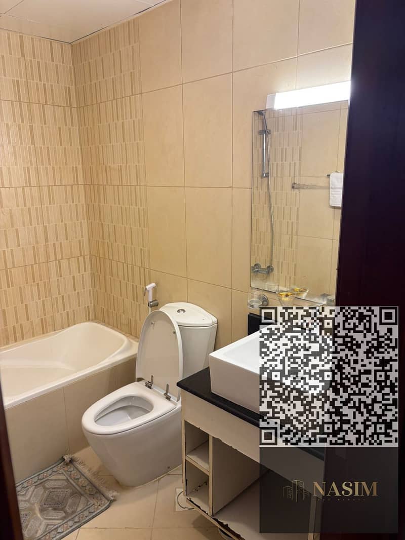 4 bcd1a70a-4ce0-4d1f-8d13-82e2406e3f31. jpg
