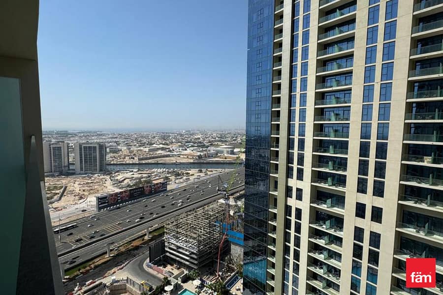 شقة في أيكون سيتي تاور C،آيكون سيتي،الخليج التجاري 1 غرفة 1350000 درهم - 12582397