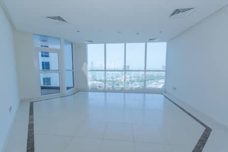 Spacious 3 bed | Sea View | Chiller free Spacious 3 bed | Sea View | Chiller free