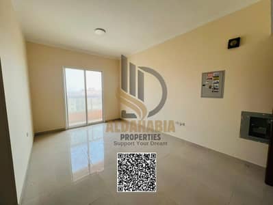 شقة 2 غرفة نوم للايجار في الروضة، عجمان - IMG-20250817-WA0571. jpg