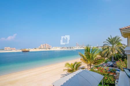 4 Bedroom Villa for Rent in Palm Jumeirah, Dubai - Beachfront Living | All Bills Included | Furnished