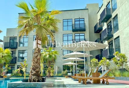 Studio for Sale in Jumeirah Village Circle (JVC), Dubai - Vacant | Upgraded | Furnished