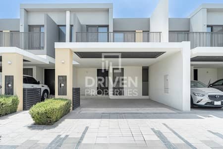 3 Bedroom Townhouse for Rent in Tilal Al Ghaf, Dubai - Spacious with Maids Room | Landscaped | Vacant