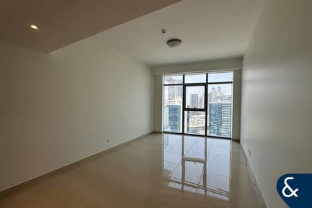 2 Bedroom Flat for Sale in Downtown Dubai, Dubai - Canal Views | Vacant | Modern | Study Room