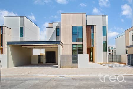 5 Bedroom Villa for Sale in Arabian Ranches 3, Dubai - Parking Facing Villa| Largest Corner Plot