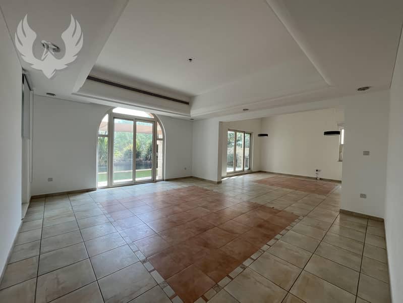 Golf Facing | Vacant | Landscaped Gardens