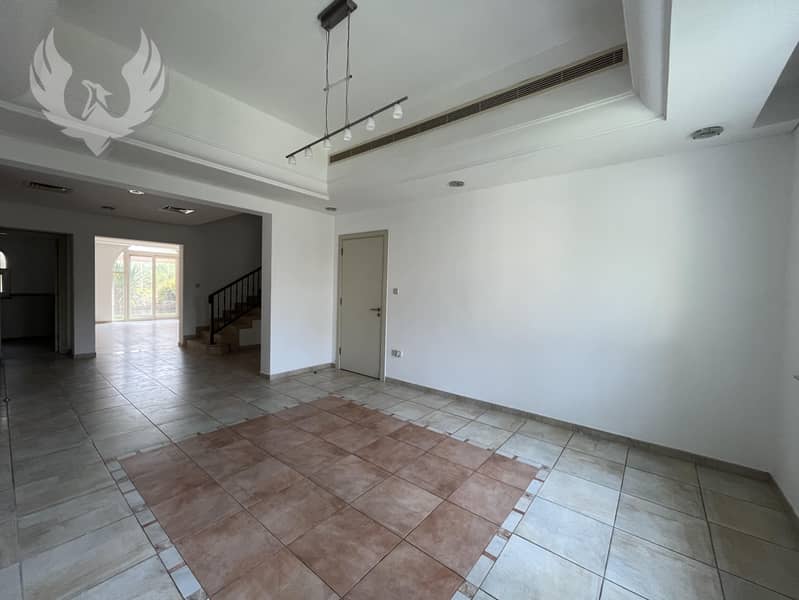 Golf Facing | Vacant | Landscaped Gardens - Image 7