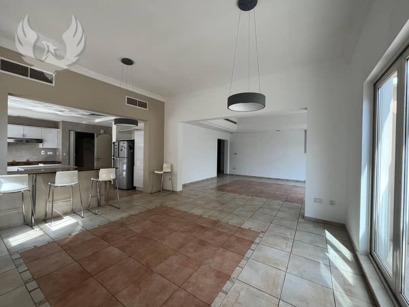 Golf Facing | Vacant | Landscaped Gardens - Image 11