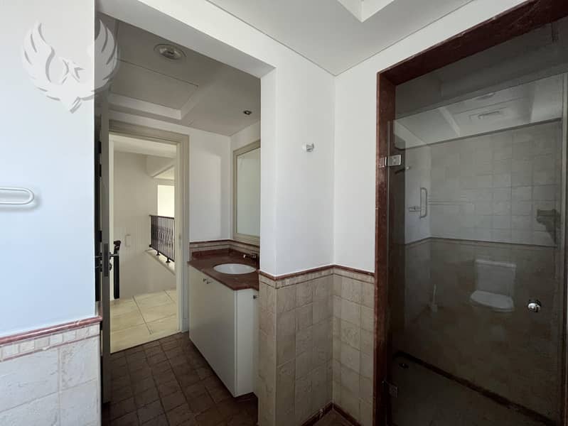 Golf Facing | Vacant | Landscaped Gardens - Image 13