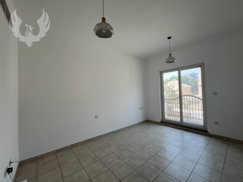 Golf Facing | Vacant | Landscaped Gardens - Image 14