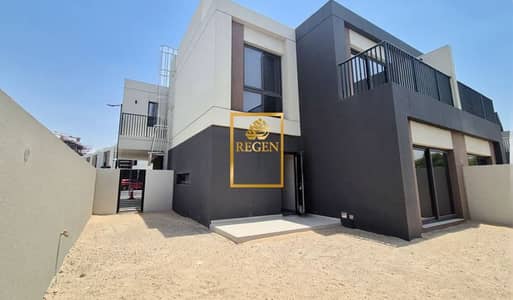 4 Bedroom Townhouse for Sale in Dubai South, Dubai - wmremove-transformed (1). png