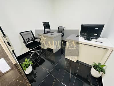 مکتب  للايجار في ديرة، دبي - 3b048339-350e-4757-8eb8-8ffecc47d82c. jpg