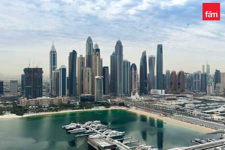 2 Bedroom Flat for Sale in Dubai Harbour, Dubai - Marina Skyline View | Grand Bleu | Private Beach