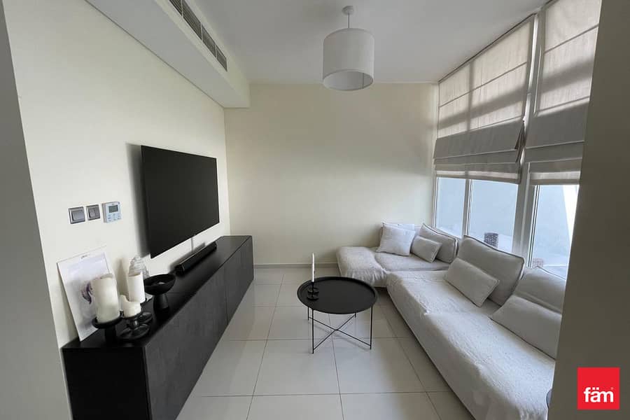 Spacious Plot | Corner Unit | Well Maintained
